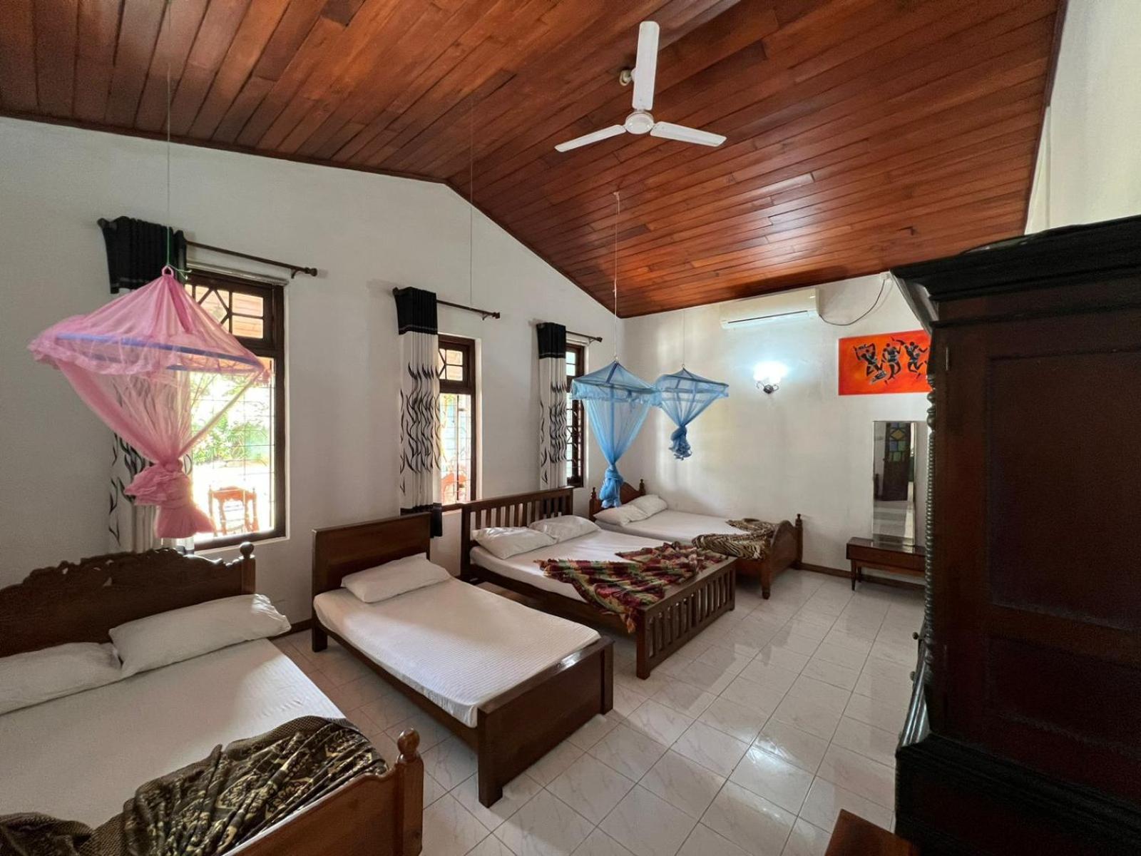 Antique Tourists Lodge Kandy Dış mekan fotoğraf