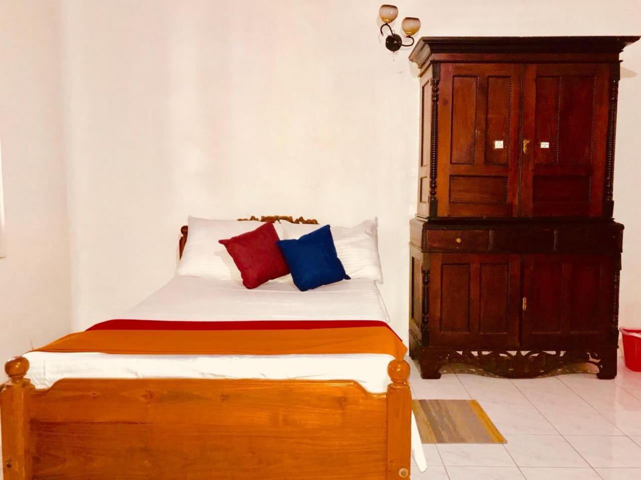 Antique Tourists Lodge Kandy Dış mekan fotoğraf