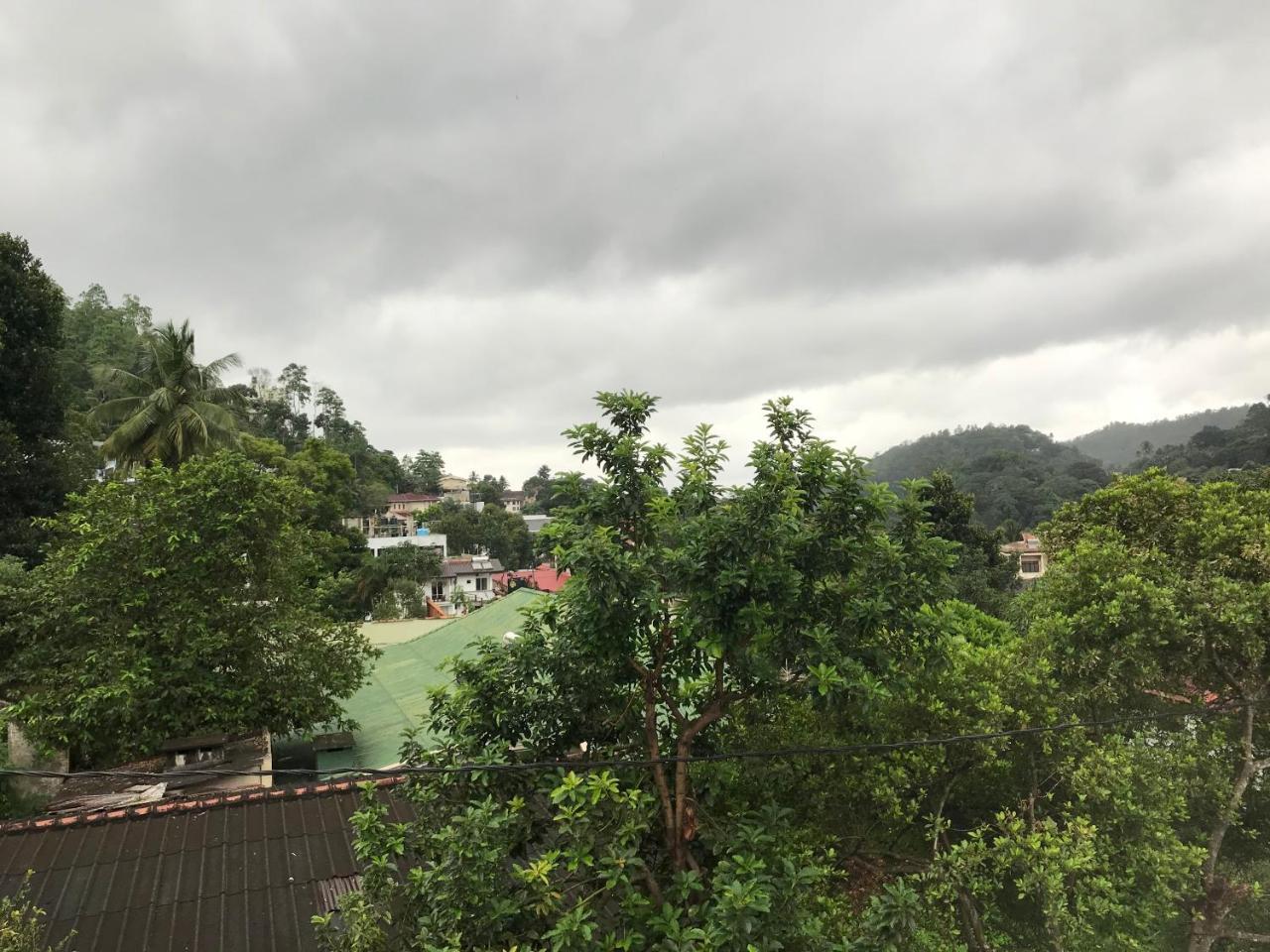 Antique Tourists Lodge Kandy Dış mekan fotoğraf