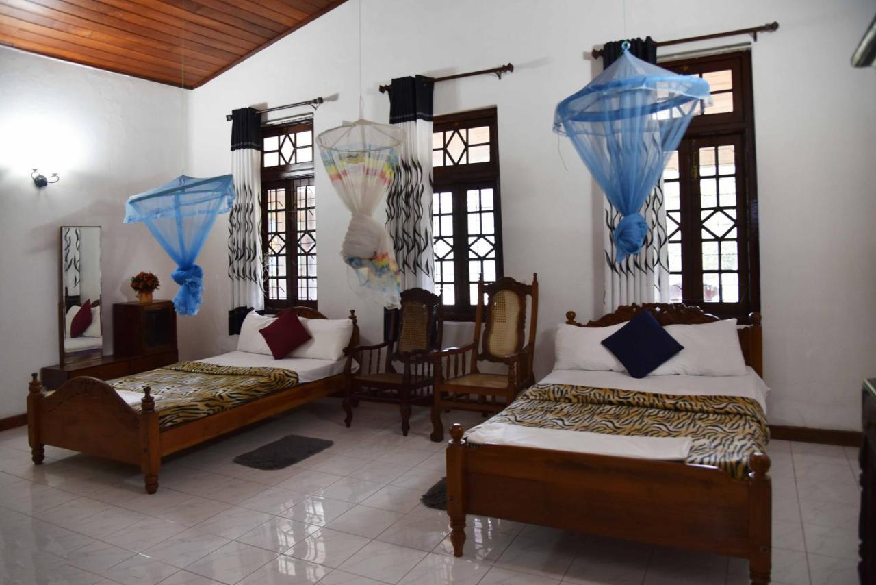 Antique Tourists Lodge Kandy Dış mekan fotoğraf